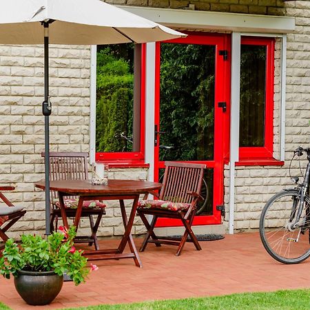 Family Inn Cottage With Terrace Palanga Esterno foto