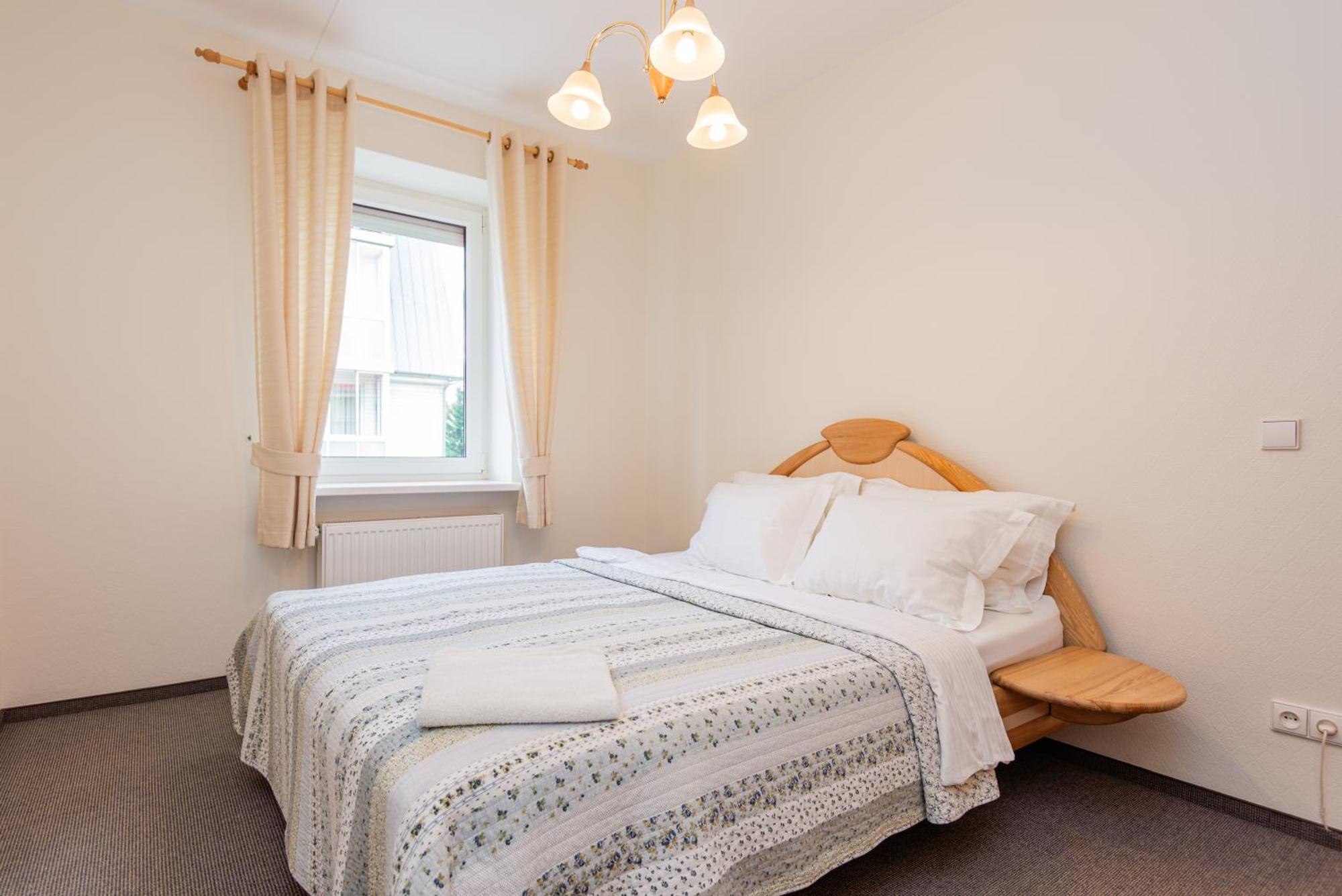Family Inn Cottage With Terrace Palanga Esterno foto
