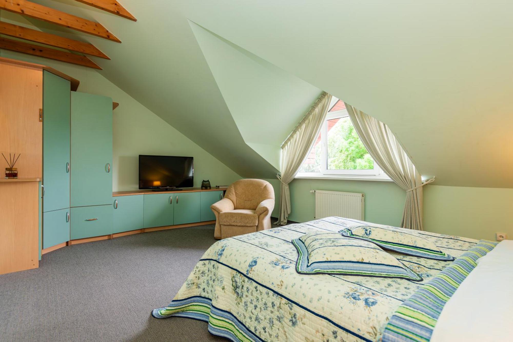 Family Inn Cottage With Terrace Palanga Esterno foto